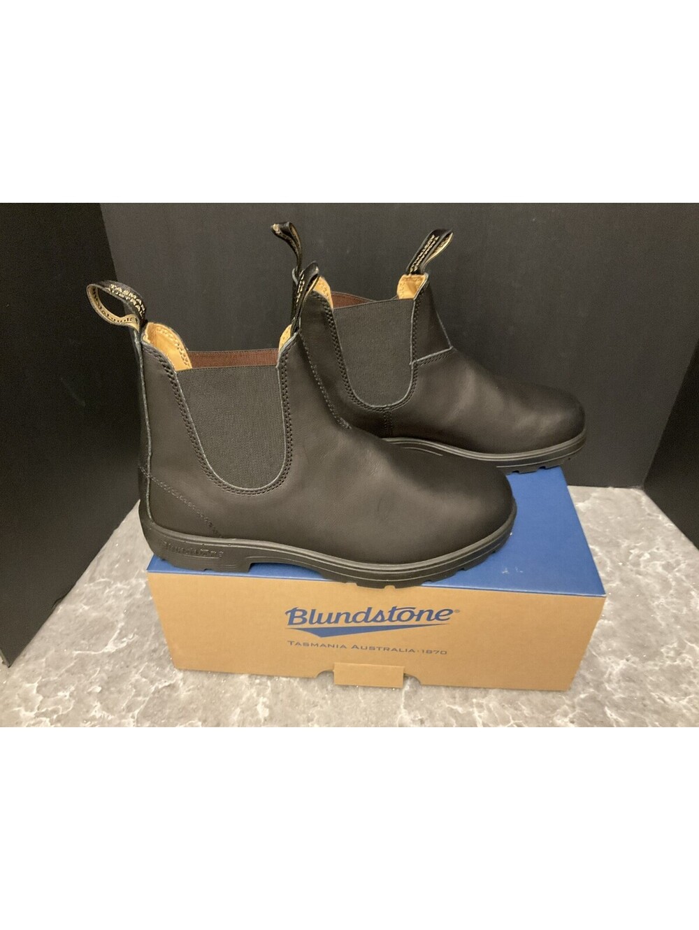 New! Mens Blundstone 558 Classic Black Chelsea Boots. Size AU 8.5 US 9.5. Nice!